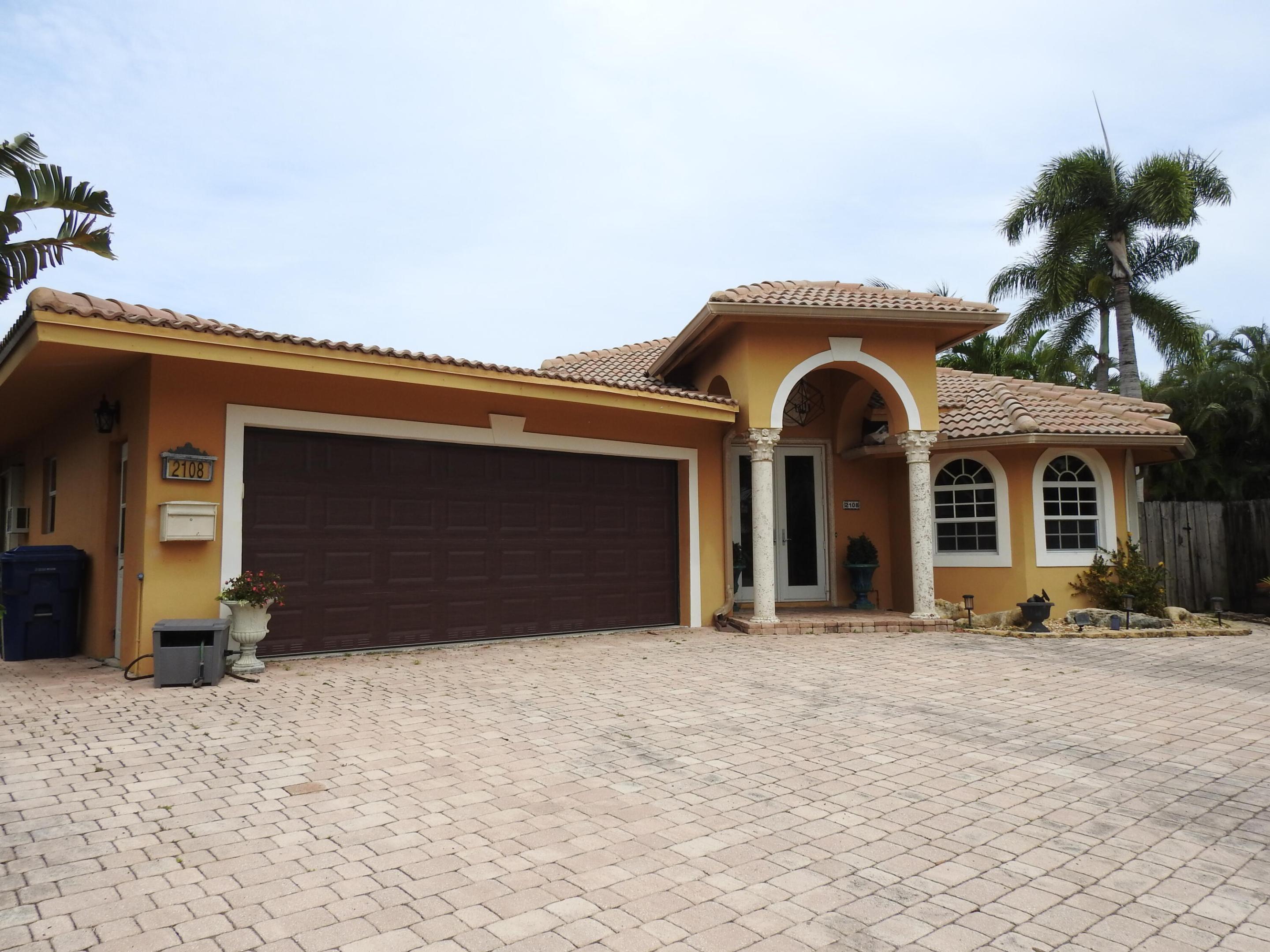 CORAL POINT - Residential