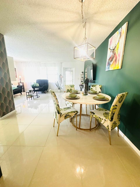 Tiny photo for 425 Durham N, Deerfield Beach, FL 33442 (MLS # B26090763)