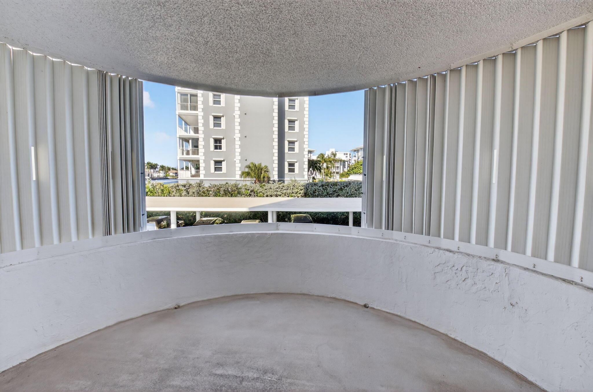 Coastal House - Residential