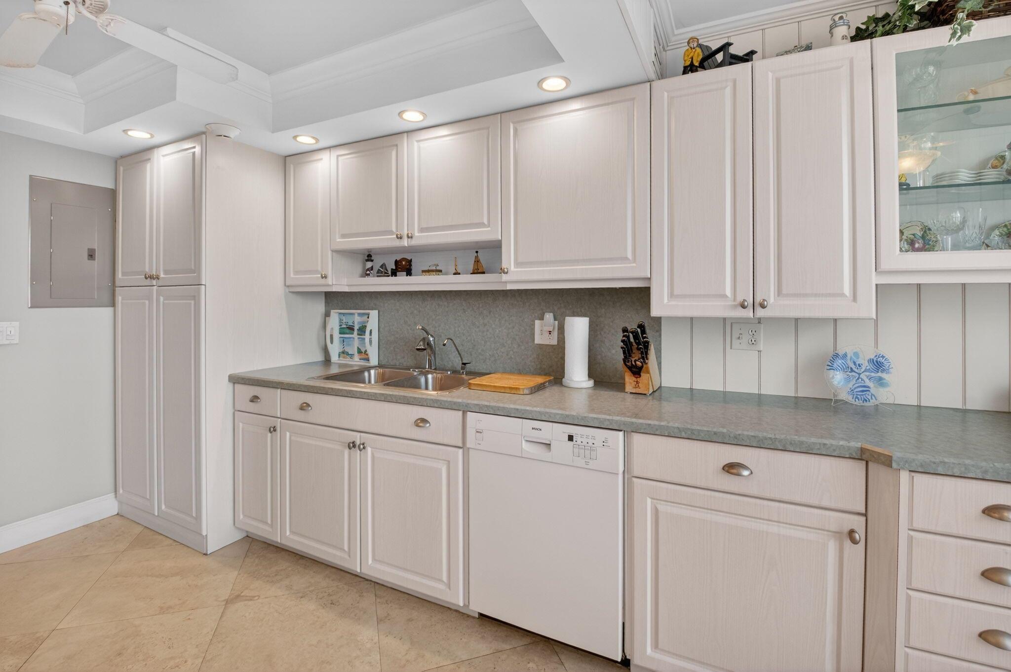 Coastal House - Residential