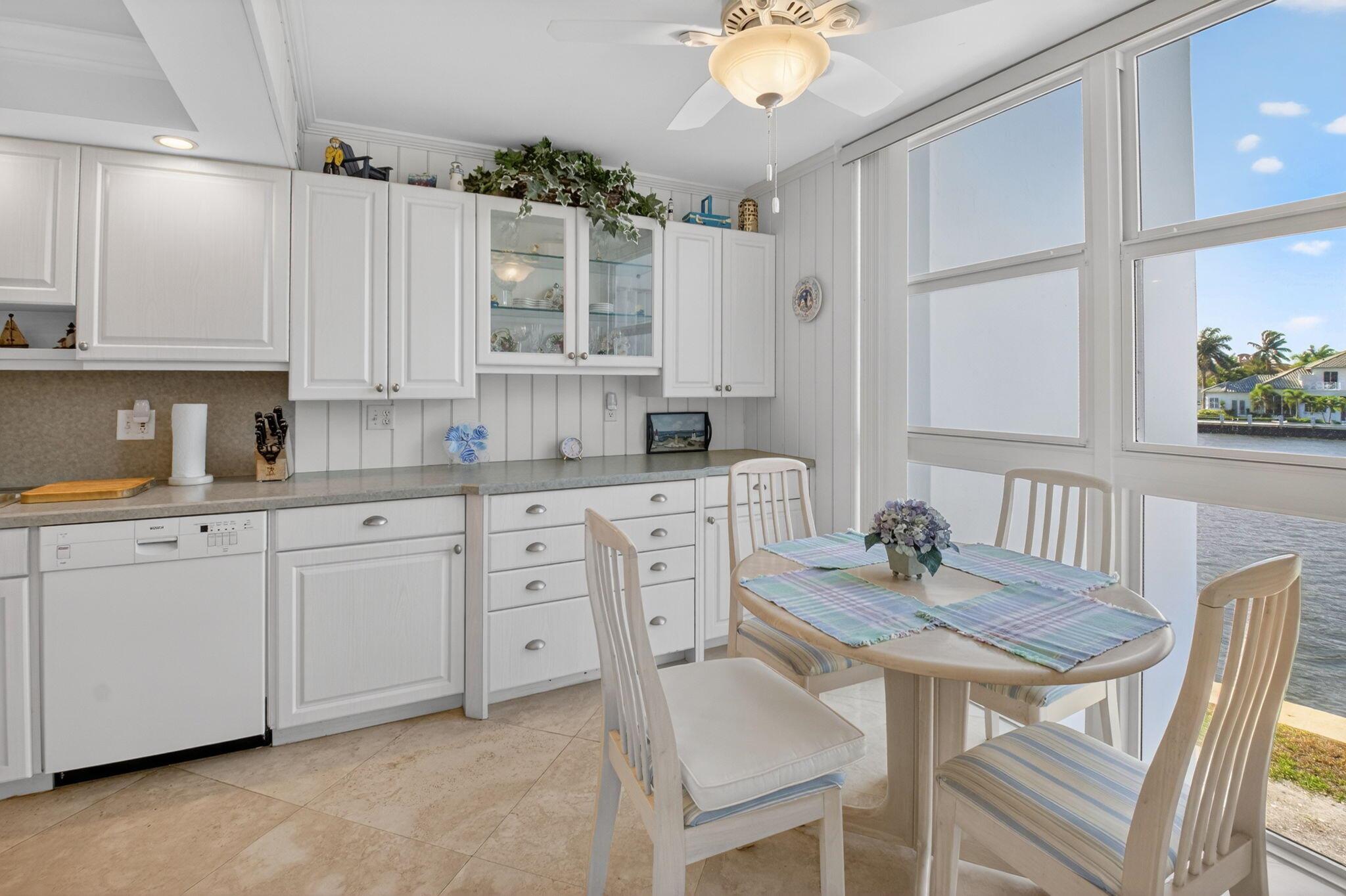 Coastal House - Residential