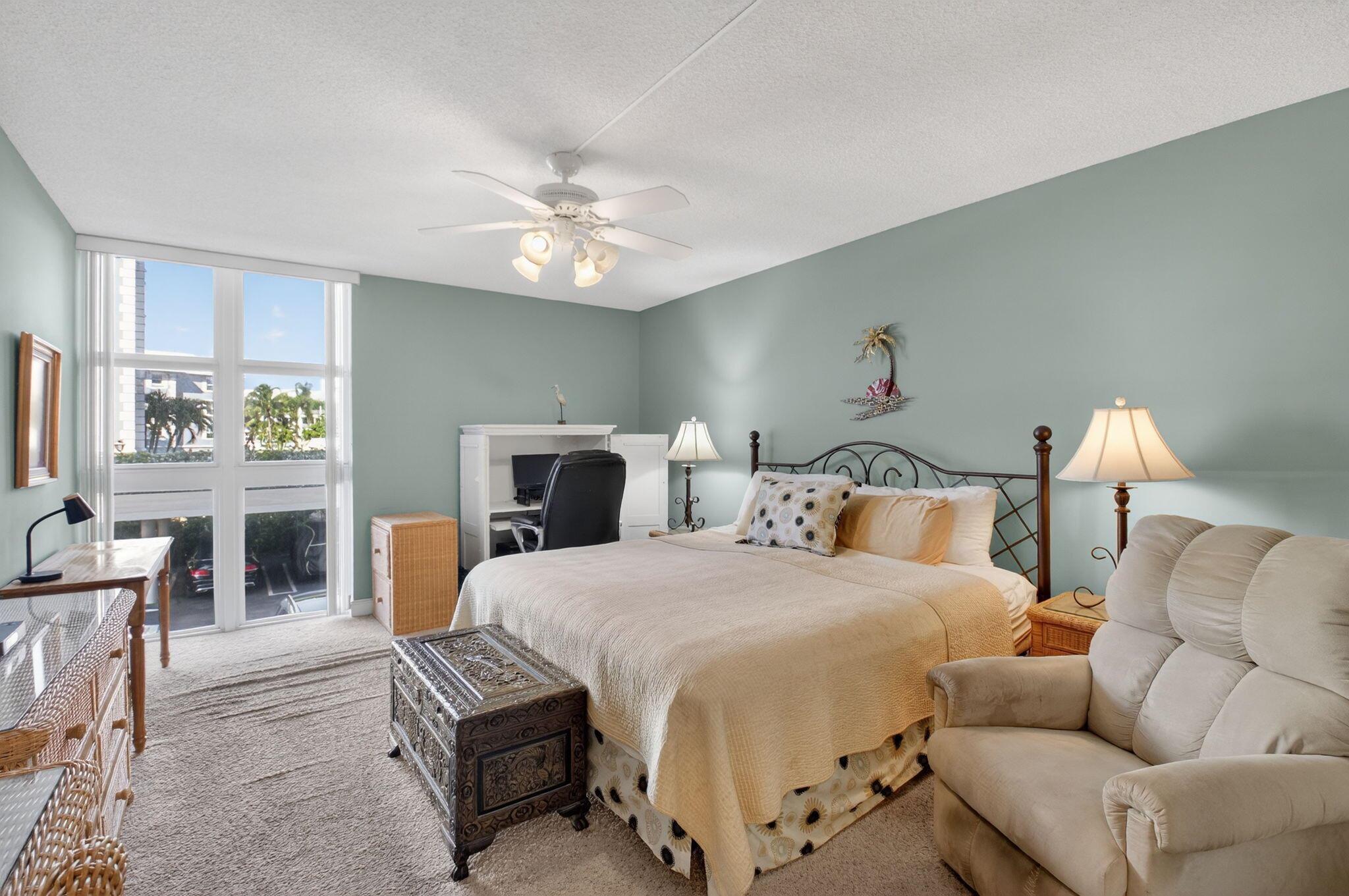 Coastal House - Residential