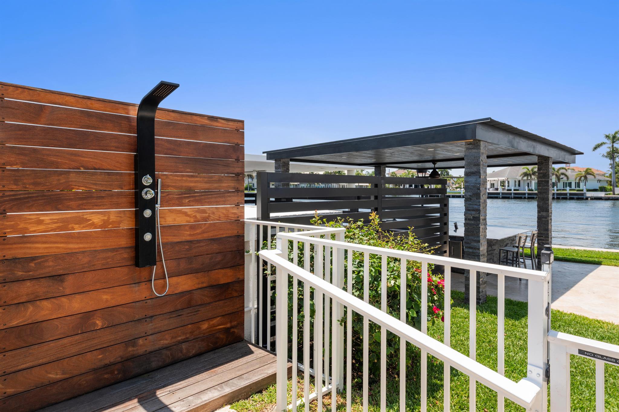 Coastal House - Residential