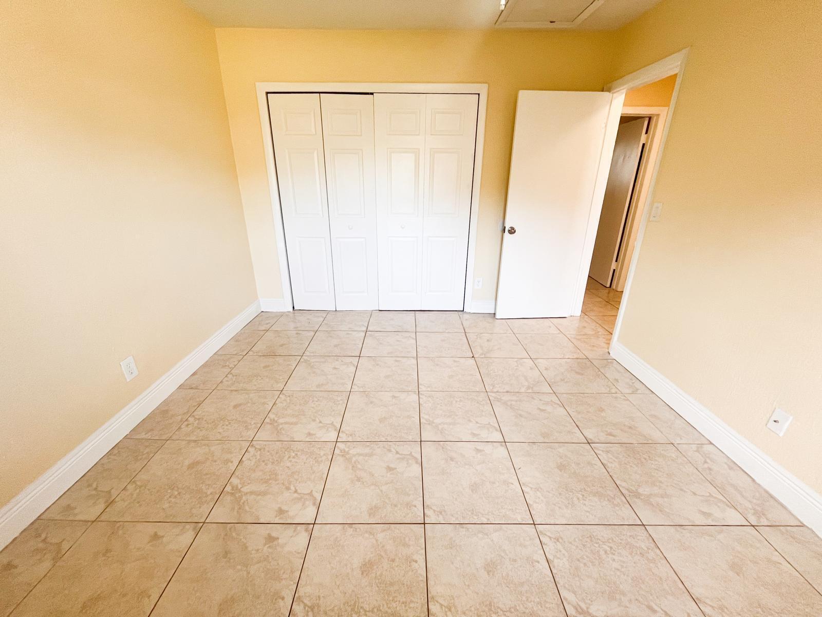 SOUTH SHORE 1 OF WELLINGT - Residential Lease