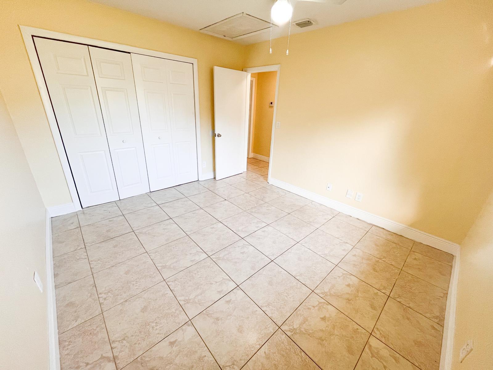 SOUTH SHORE 1 OF WELLINGT - Residential Lease