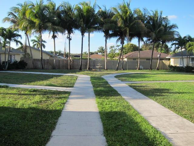 SOUTH SHORE 1 OF WELLINGT - Residential Lease