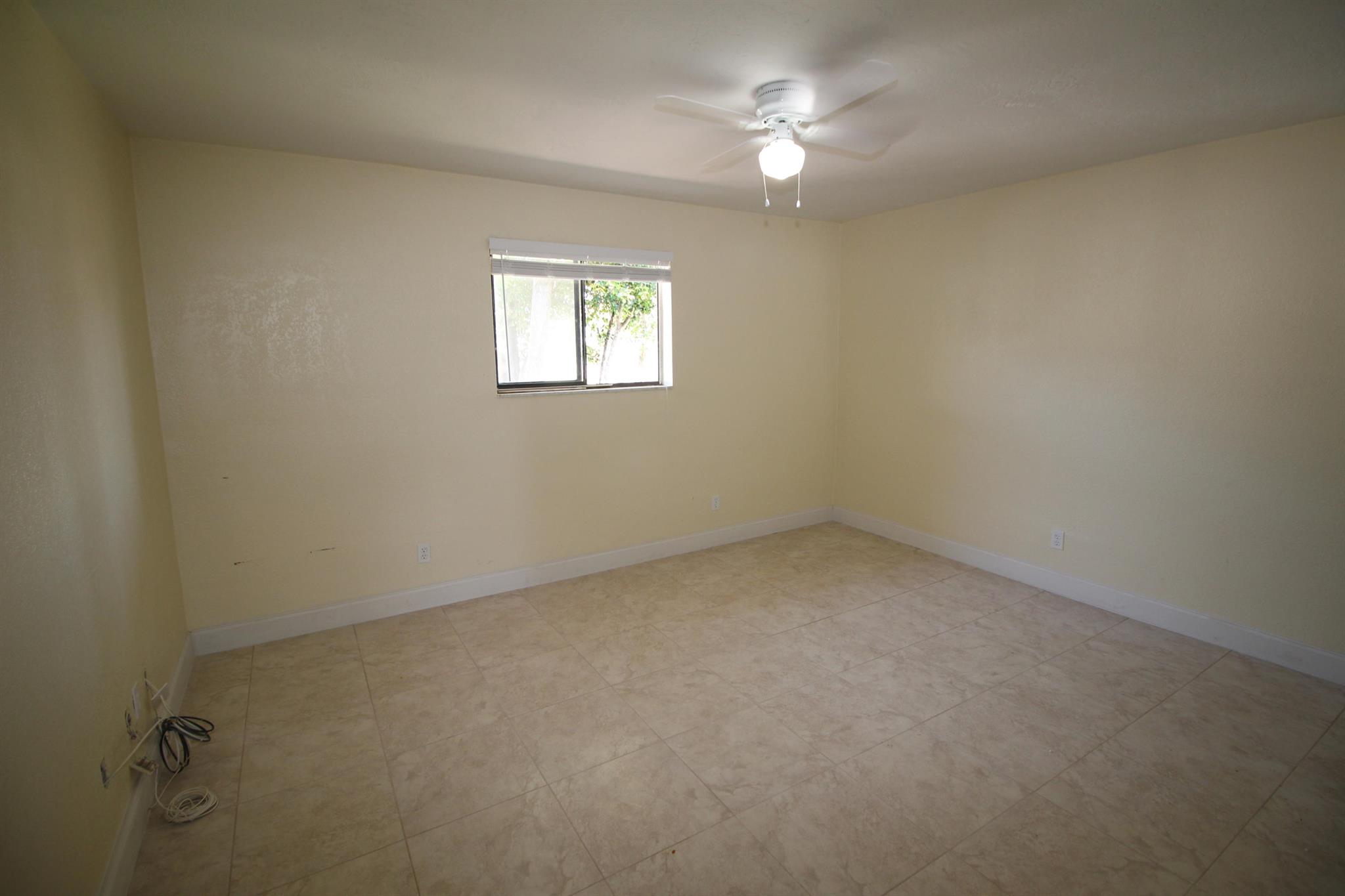 SOUTH SHORE 1 OF WELLINGT - Residential Lease