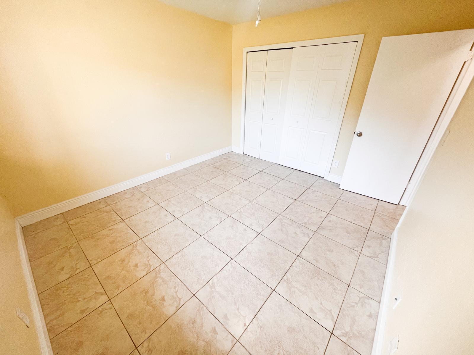 SOUTH SHORE 1 OF WELLINGT - Residential Lease