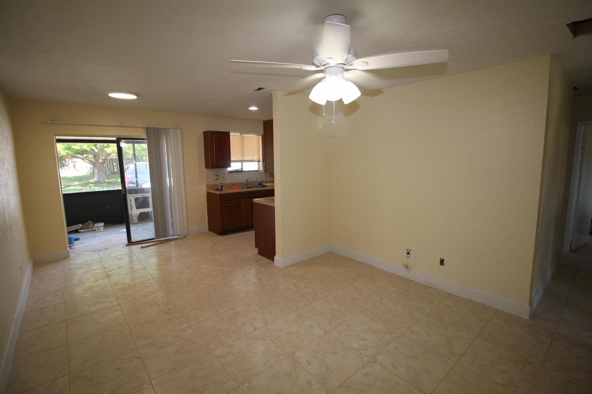 SOUTH SHORE 1 OF WELLINGT - Residential Lease