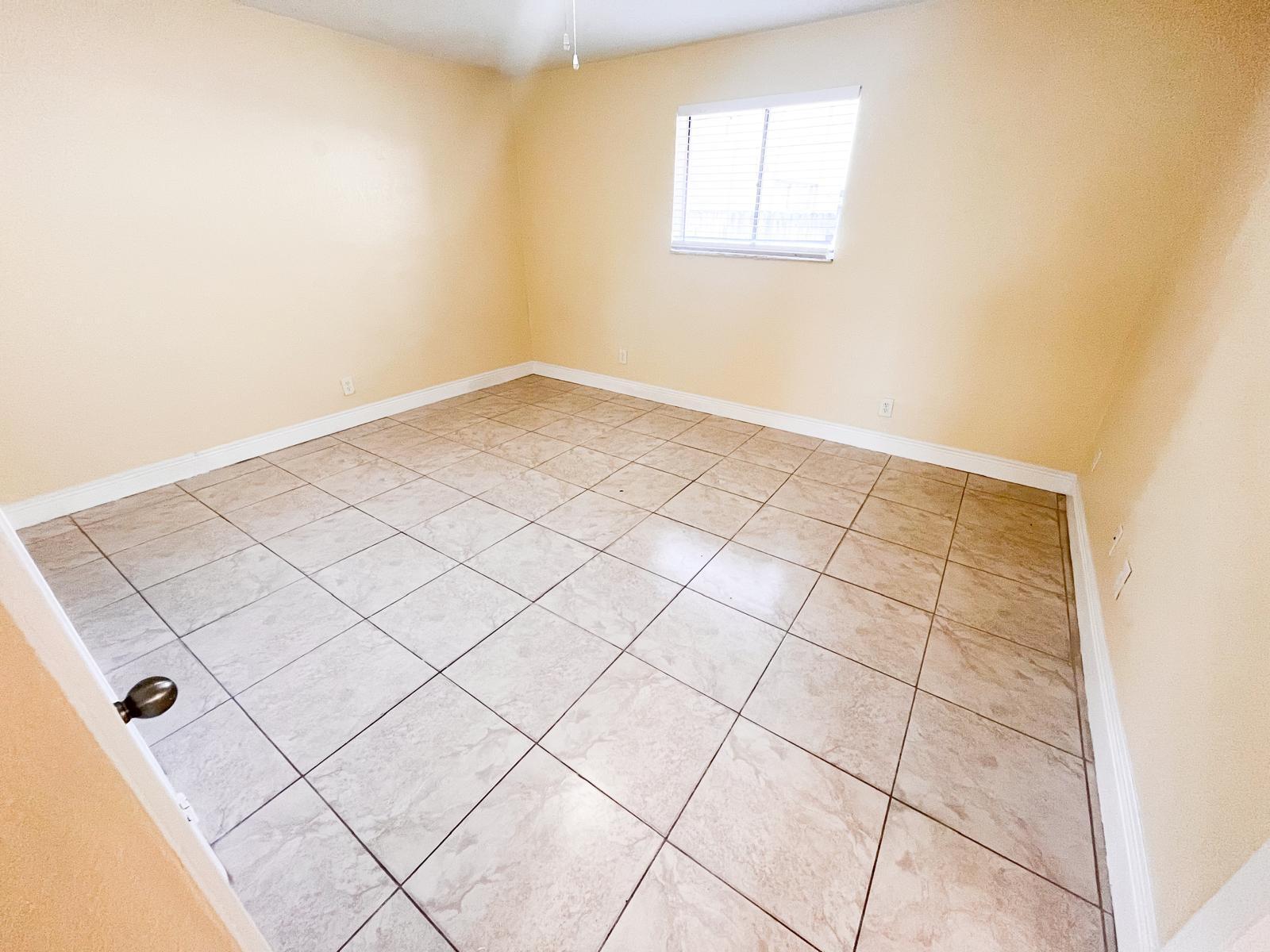 SOUTH SHORE 1 OF WELLINGT - Residential Lease