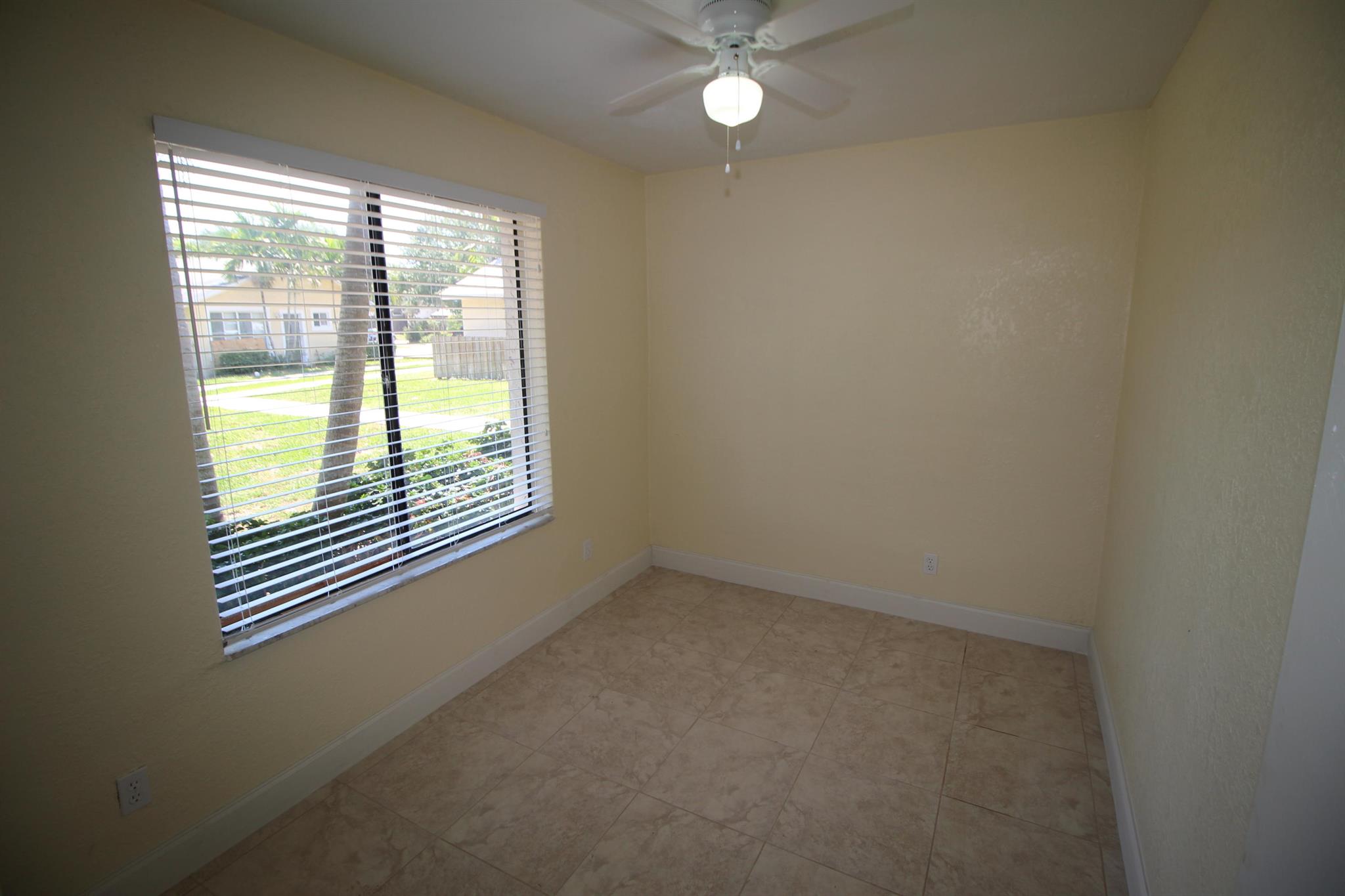 SOUTH SHORE 1 OF WELLINGT - Residential Lease