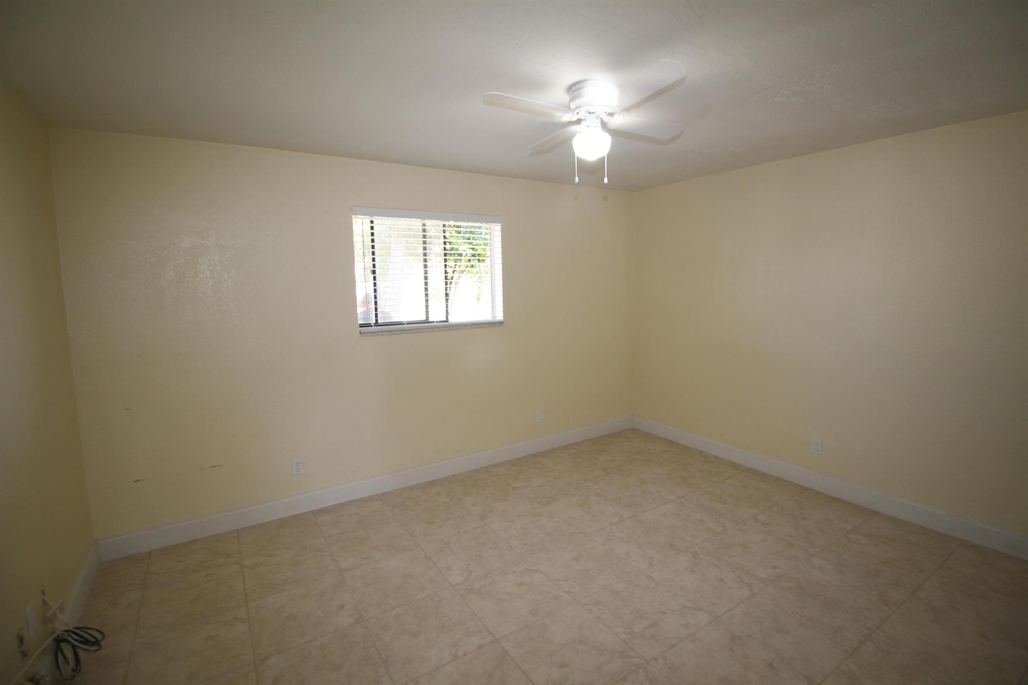 SOUTH SHORE 1 OF WELLINGT - Residential Lease