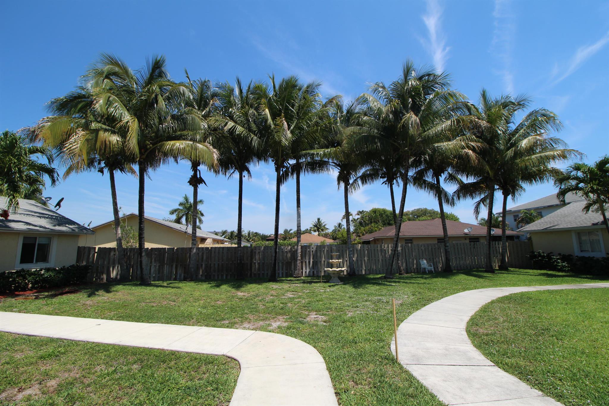 SOUTH SHORE 1 OF WELLINGT - Residential Lease