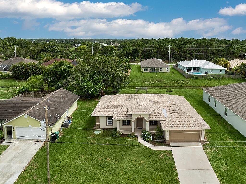 Photo of 1472 SW Falmouth Avenue, Port Saint Lucie, FL 34953 (MLS # R11004497)