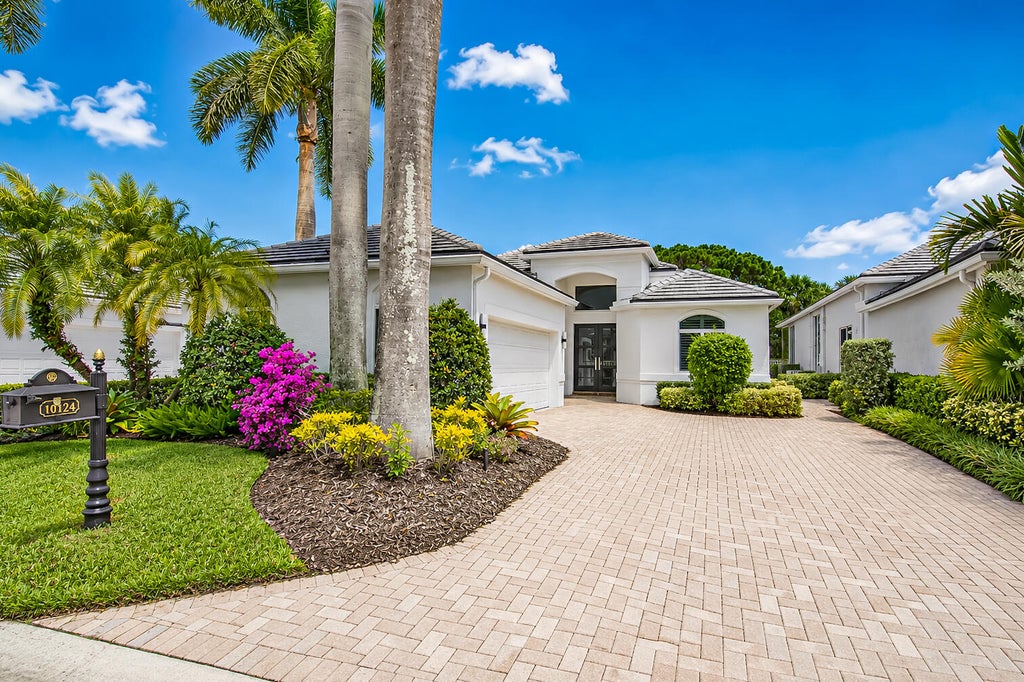 Photo of 16124 VILLA VIZCAYA Place, Delray Beach, FL 33446 (MLS # B26077415)