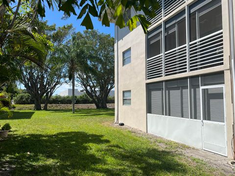 A home in Lake Worth