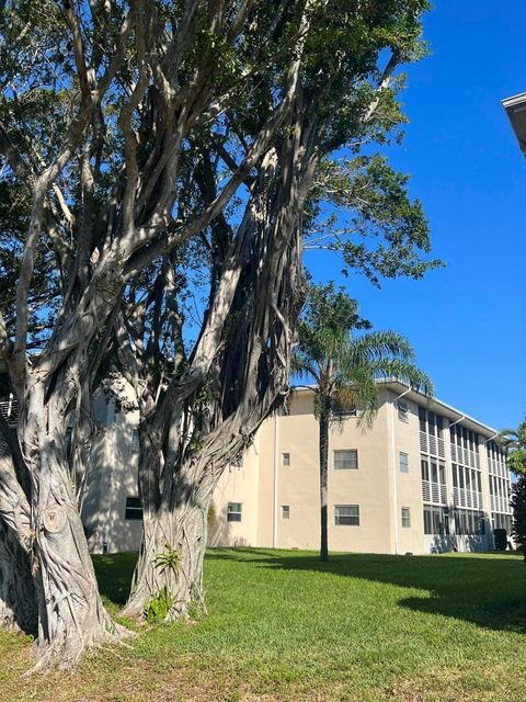 A home in Lake Worth