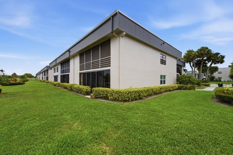 Tiny photo for 53 Piedmont B, Delray Beach, FL 33484 (MLS # B26036553)