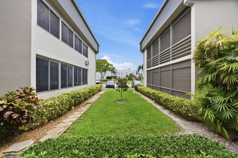 Tiny photo for 53 Piedmont B, Delray Beach, FL 33484 (MLS # B26036553)