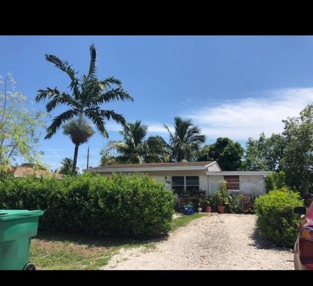 THIS HOUSE IS SELL" AS IS"
Close to Safe & Convenient Options
PUBLIC TRANSPORTATION
Close to 95 highways
Access to Life, Work & Play
Broward County School District
Needs work done.
Great potential in the location.
Great house for an investment or for your New Sweet HOME.,!
TENANT OCCUPIED.