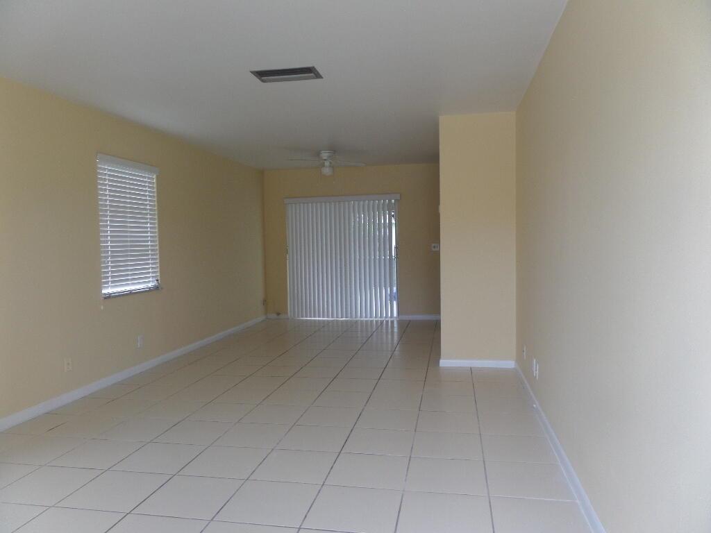 HIGHLAND PINES - Residential Lease