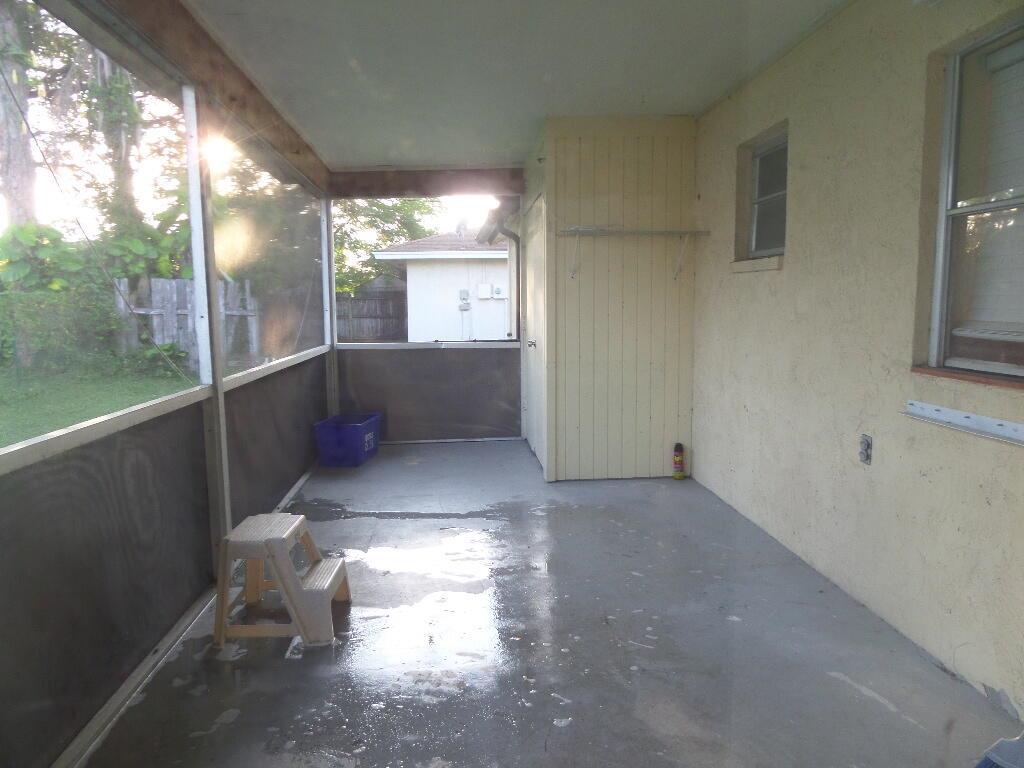 HIGHLAND PINES - Residential Lease