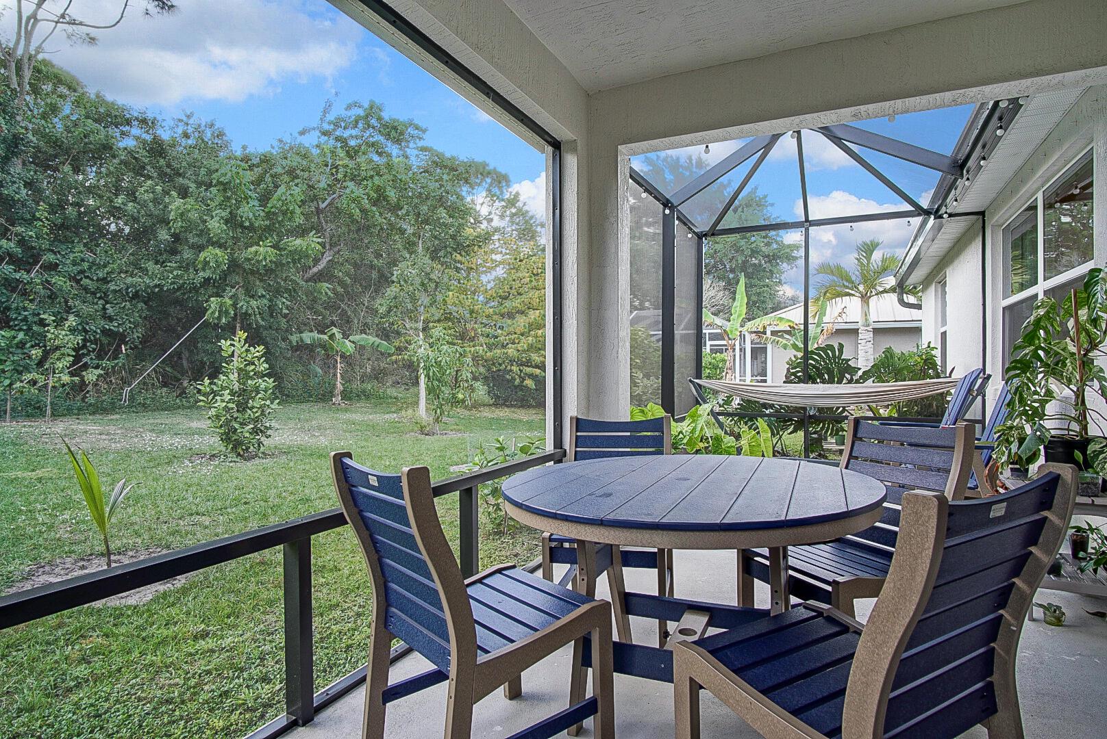 PORT ST LUCIE SECTION 48 1ST REPLAT - Residential