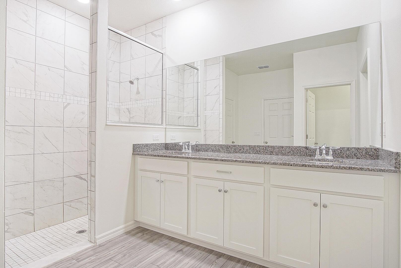 PORT ST LUCIE SECTION 48 1ST REPLAT - Residential