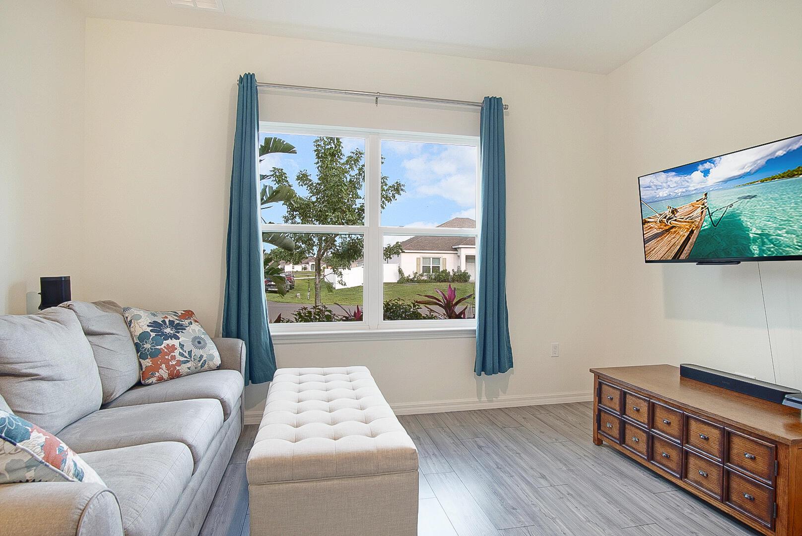 PORT ST LUCIE SECTION 48 1ST REPLAT - Residential