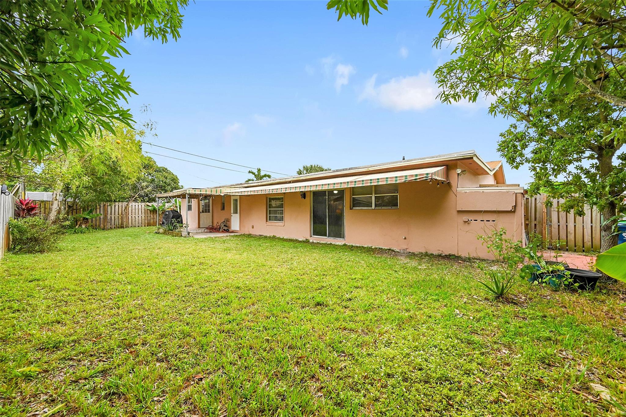 Sunrise Golf Village Firs - Residential