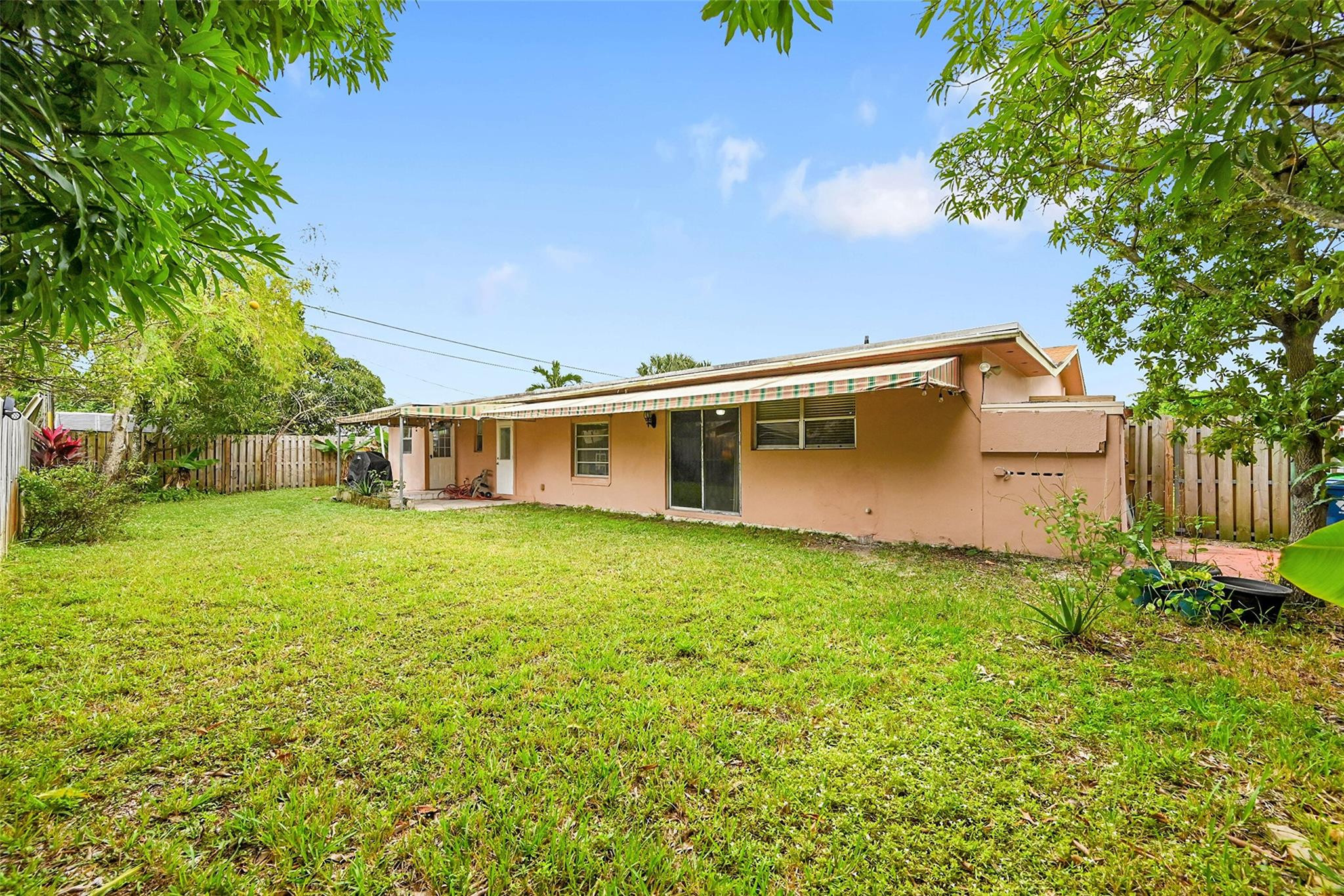 Sunrise Golf Village Firs - Residential