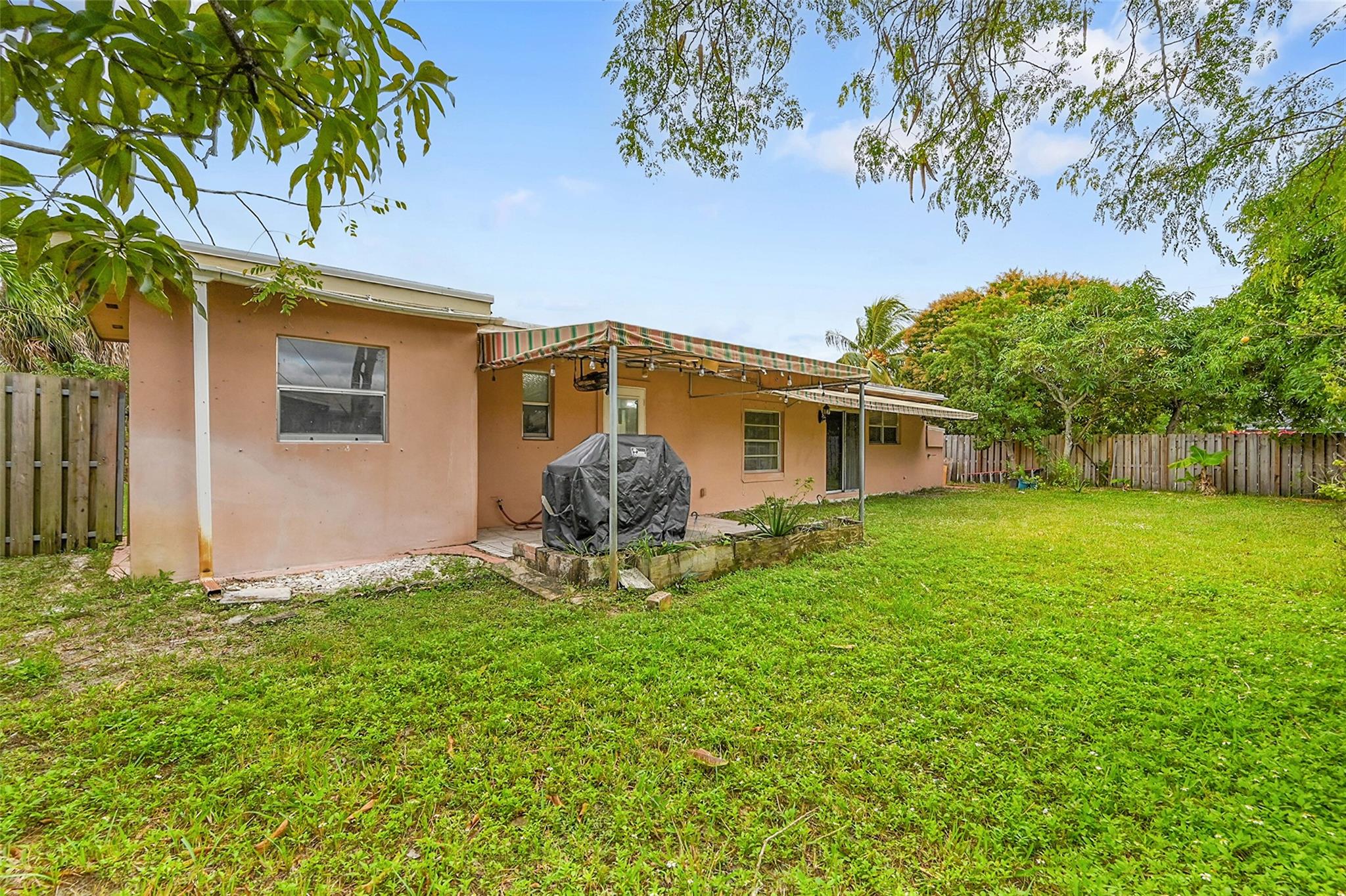 Sunrise Golf Village Firs - Residential