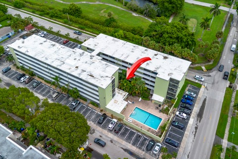 Tiny photo for 1425 Arthur Street #111B, Hollywood, FL 33020 (MLS # B26079392)