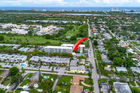 Tiny photo for 1425 Arthur Street #111B, Hollywood, FL 33020 (MLS # B26079392)