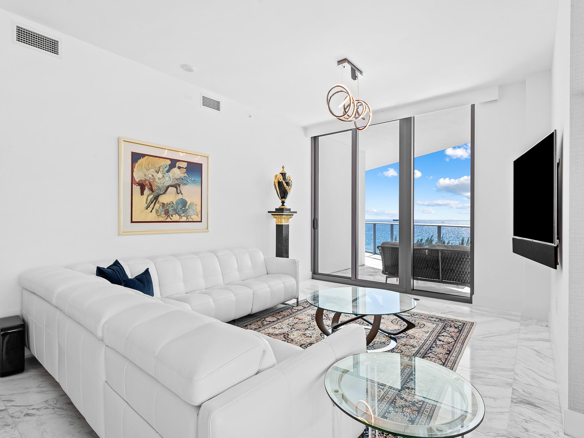 Paramount - Residential