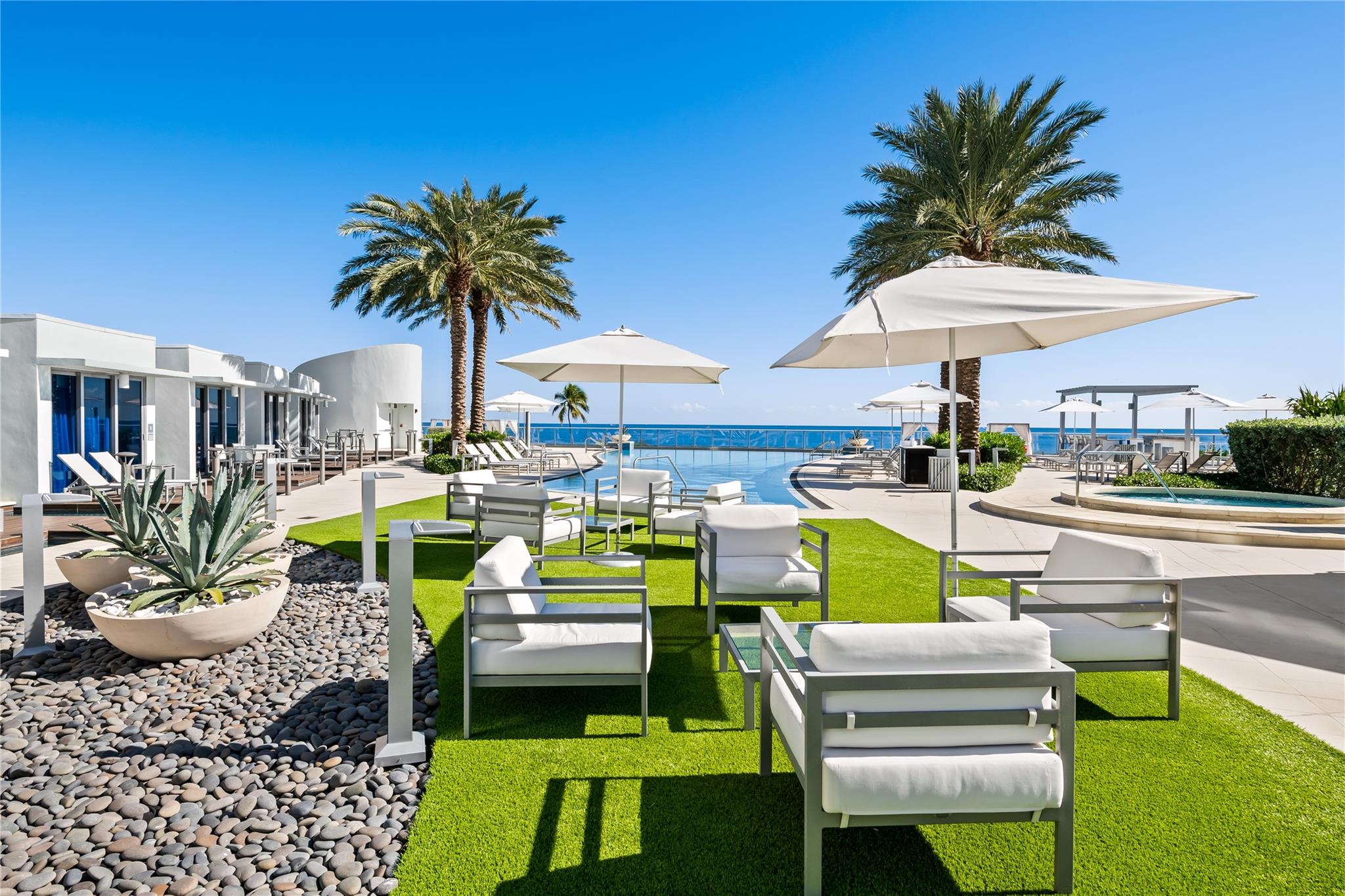 Paramount - Residential