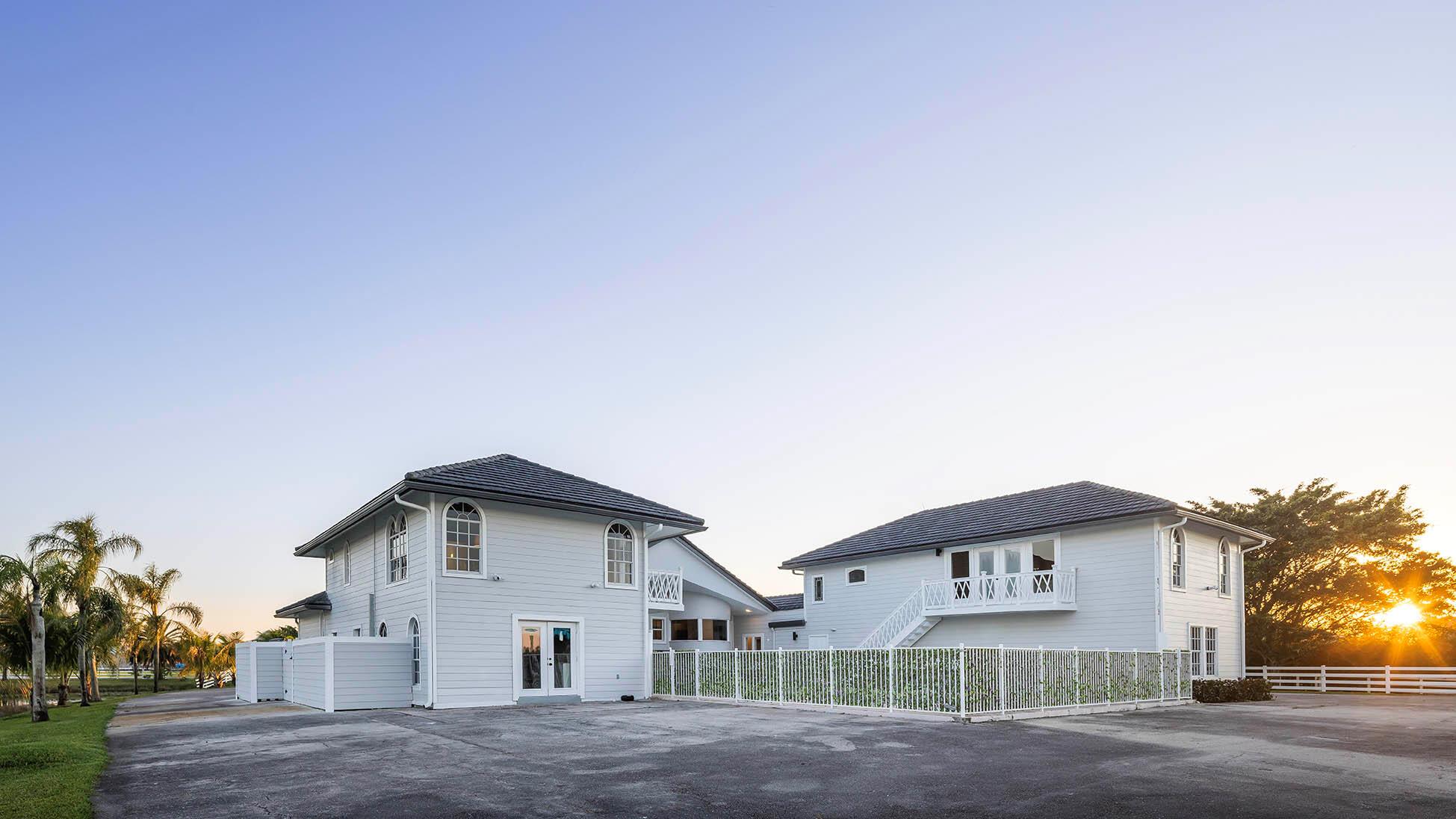 PALM BEACH POINT - Residential