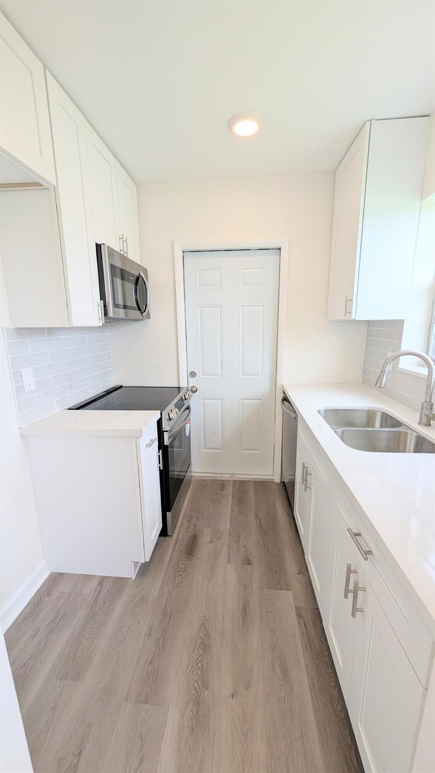 LEISUREVILLE FAIRWAY THRE - Residential