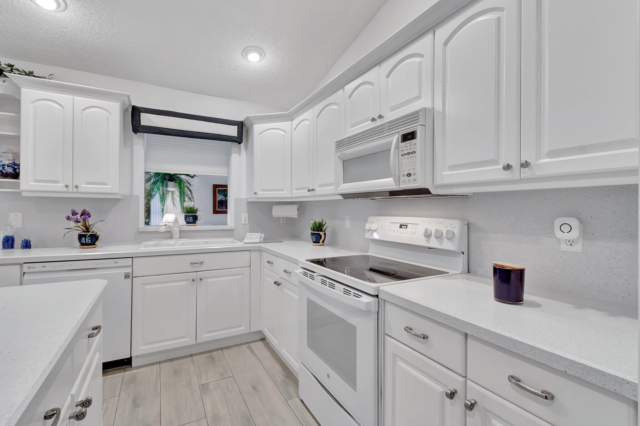 RAINBERRY BAY SEC 7 - Residential