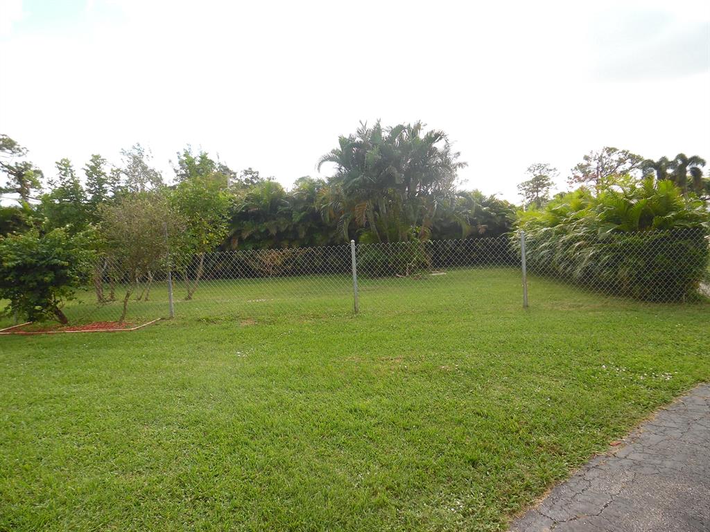 FLORIDA GARDENS 6 - Residential