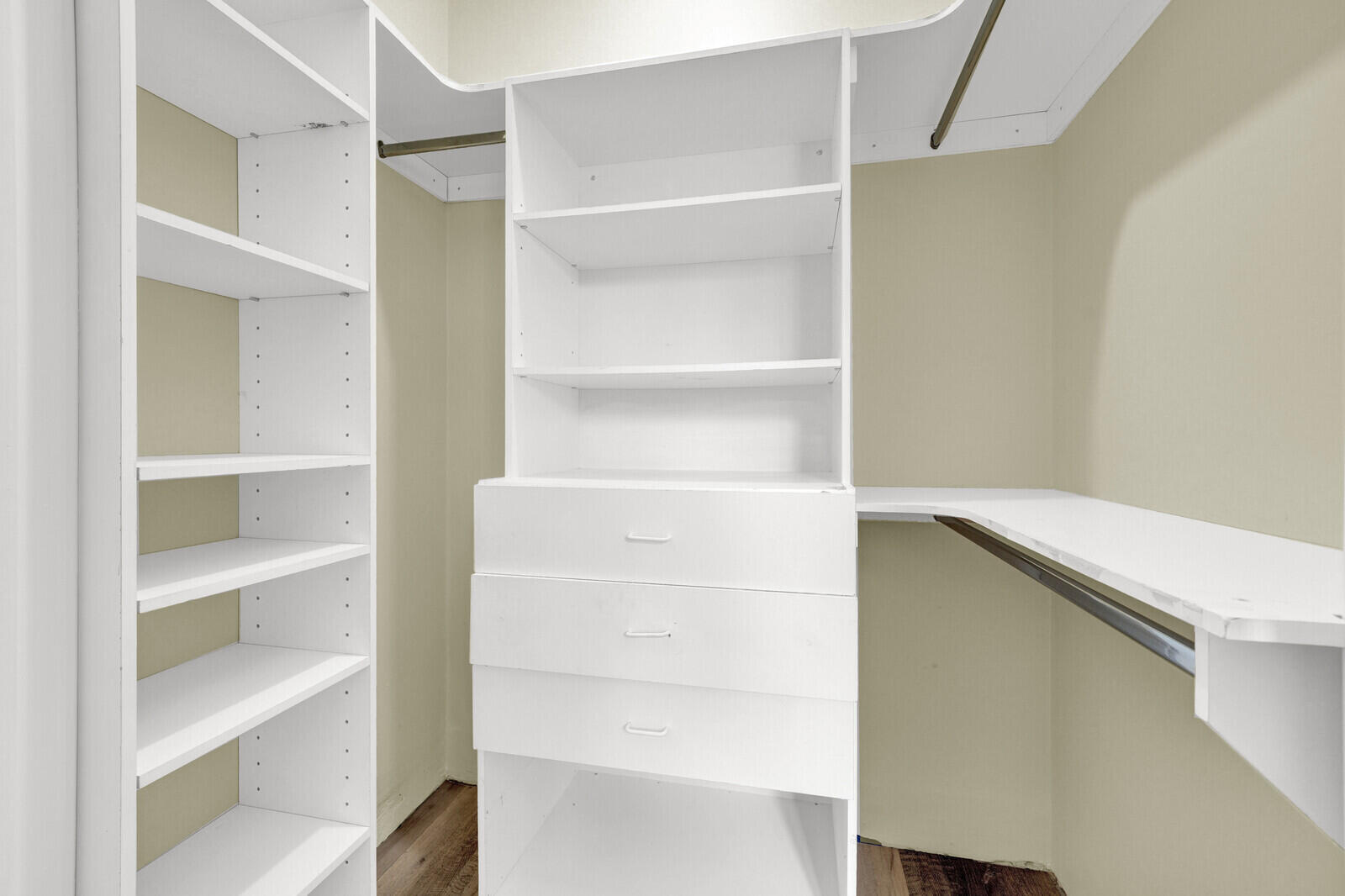 ROLLING GREEN RIDGE 1ST ADD - Residential