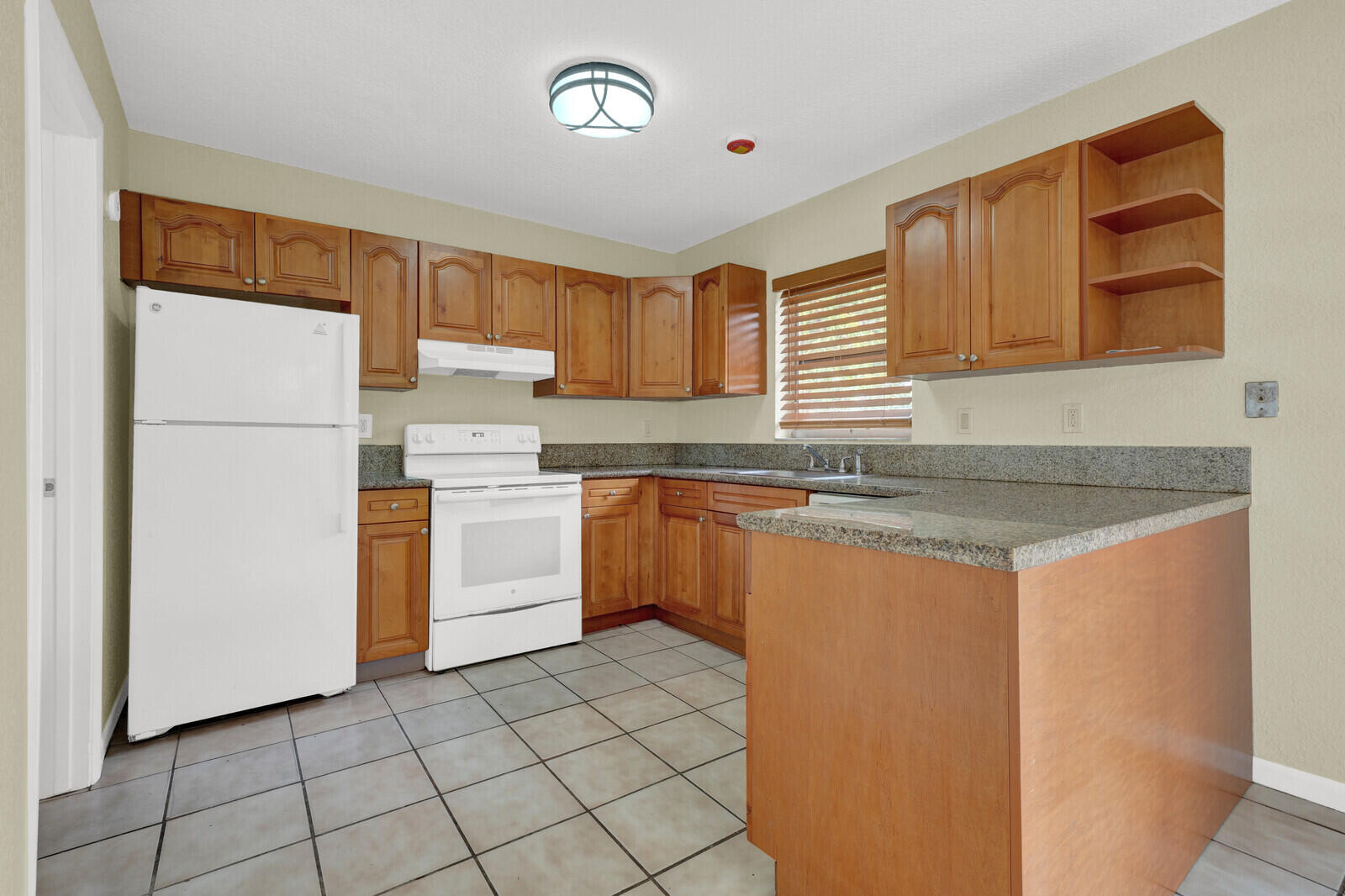 ROLLING GREEN RIDGE 1ST ADD - Residential