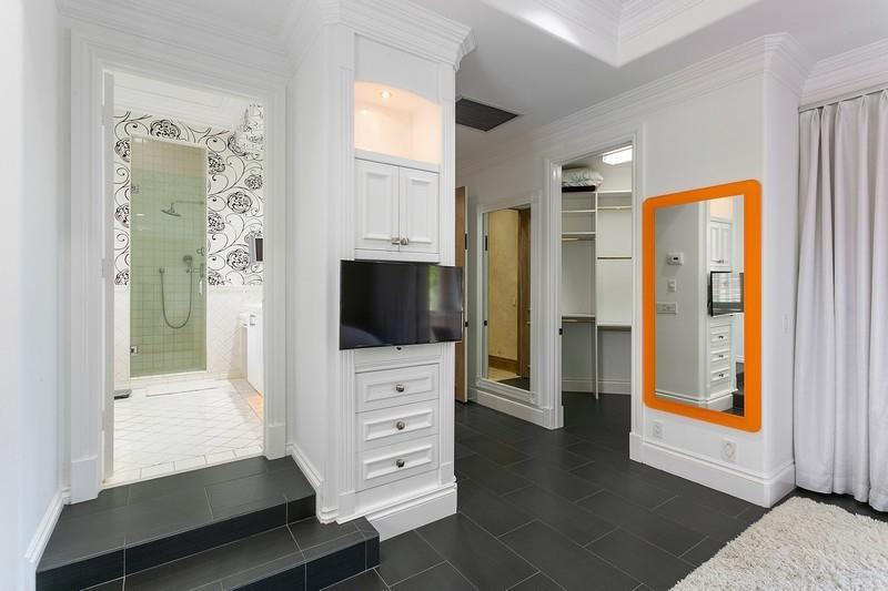 CYPRESS ISLAND - Residential