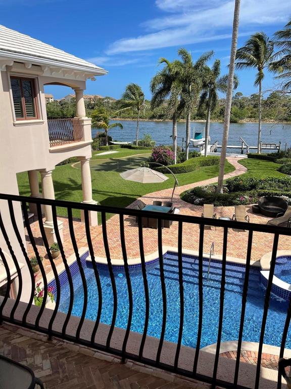 CYPRESS ISLAND - Residential