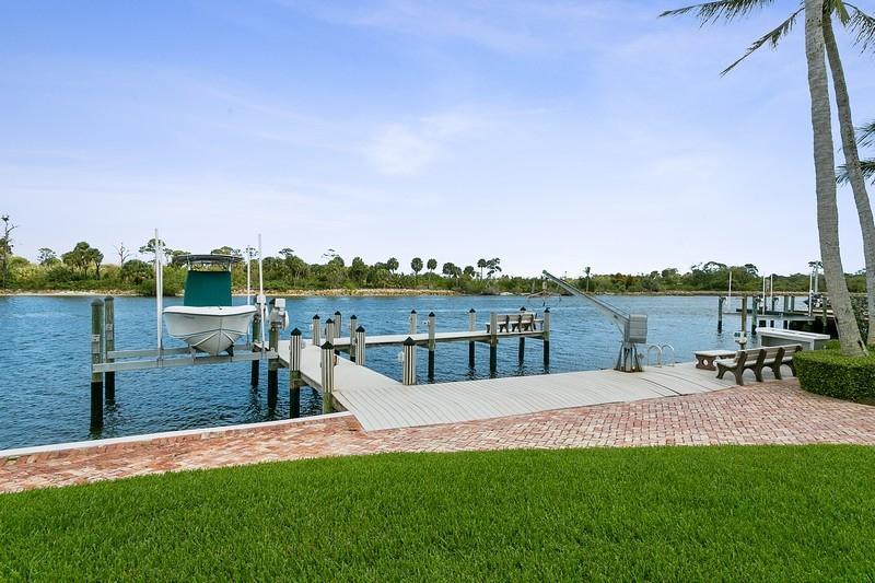 CYPRESS ISLAND - Residential