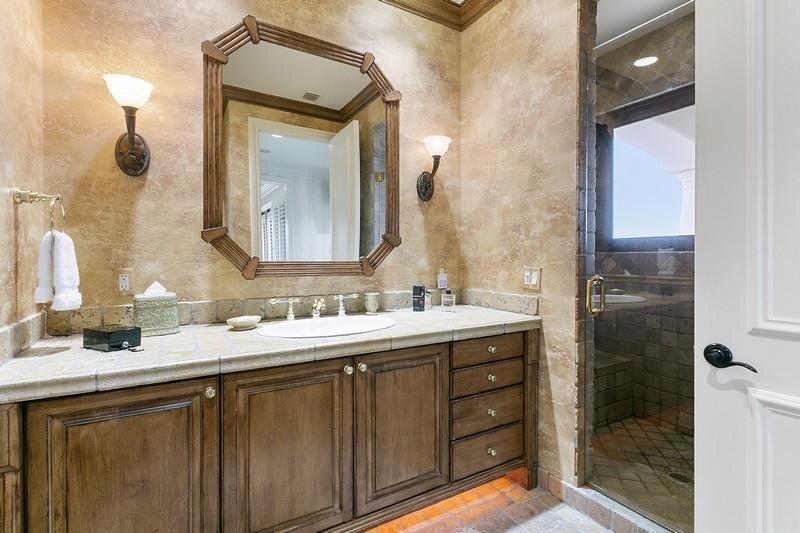 CYPRESS ISLAND - Residential