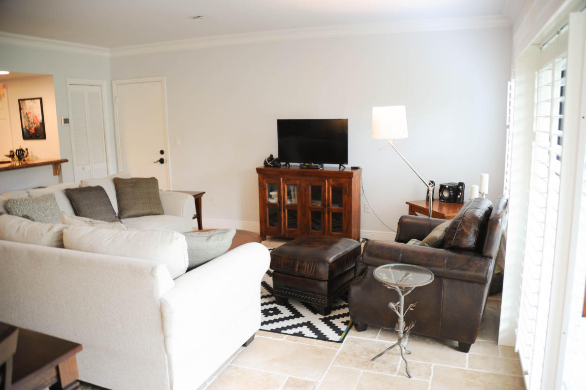 TENNIS LODGES 1 CONDO - Residential Lease