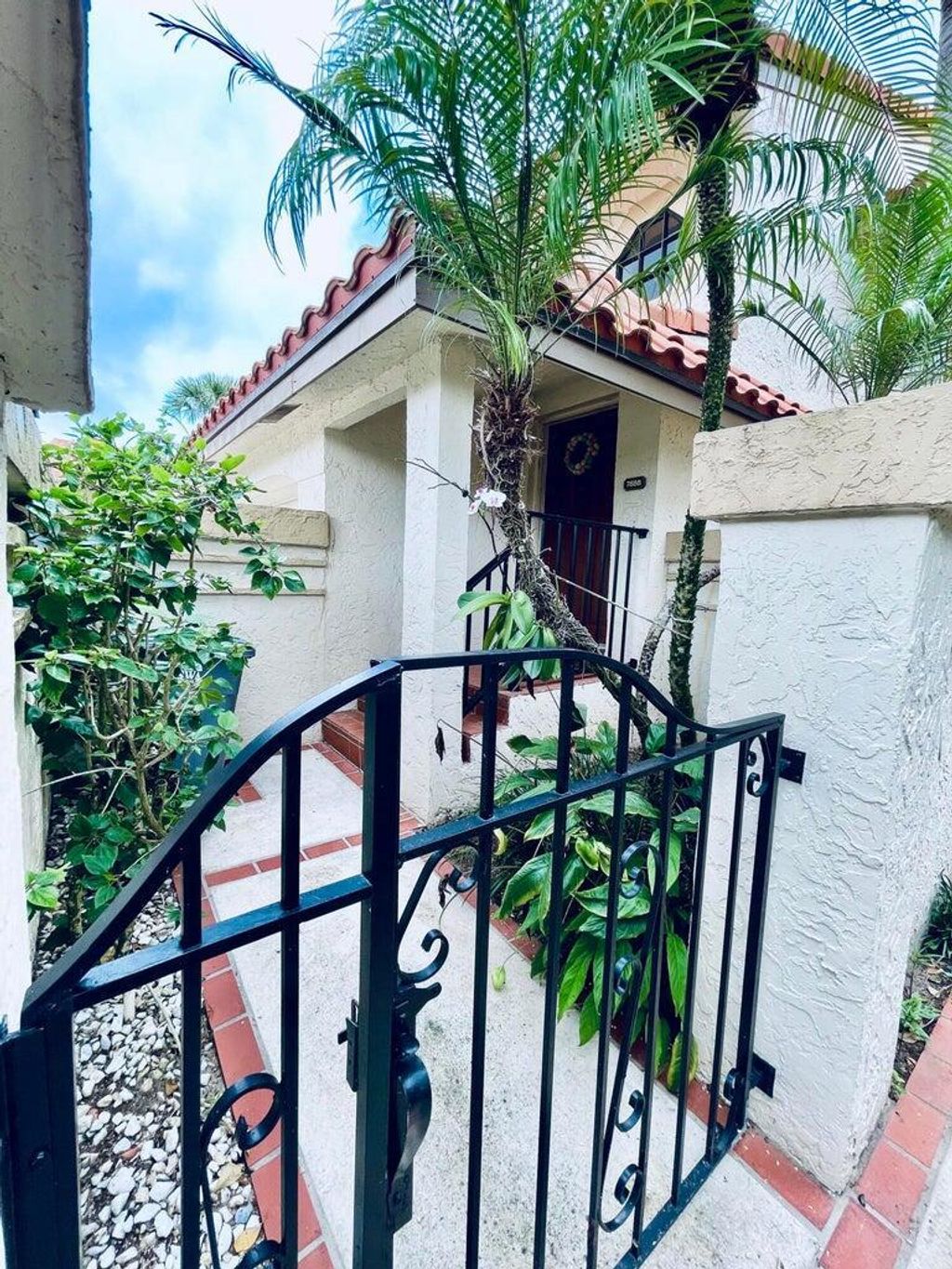 Photo of 7888 La Mirada Drive, Boca Raton, FL 33433 (MLS # R11146210)