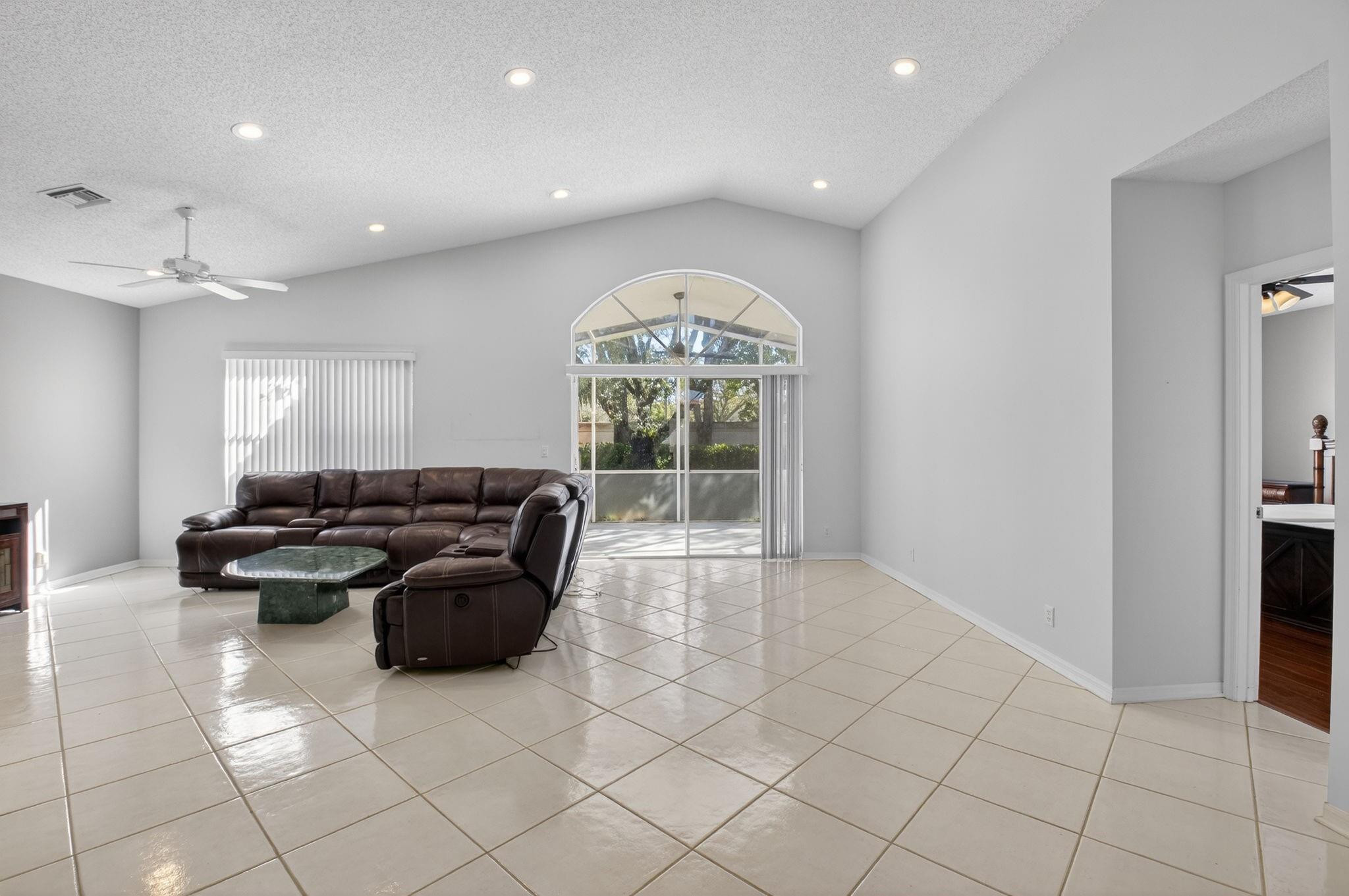 Indian Hills 01 - Residential