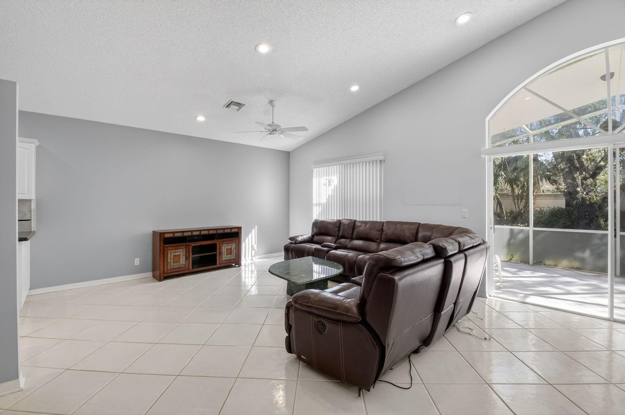 Indian Hills 01 - Residential